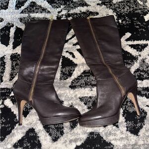 EUC Vince Camuto Brown Leather boots